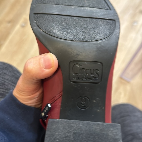 Circus by Sam Edelman Women's‎ Boots Studded Red Ankle Boots Size 9 - Picture 6 of 6